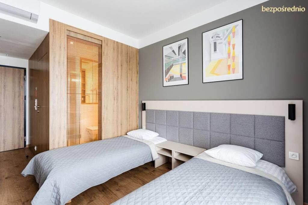Apartament W Warszawie Dedykowany Parking Podziemny W Cenie, Wifi, Blisko Centrum New Apartment In Warsaw Finished To A High Specification Fitted Out To A High Standard On The 7Th Floor, Wifi, Underground Parking Price Included Εξωτερικό φωτογραφία