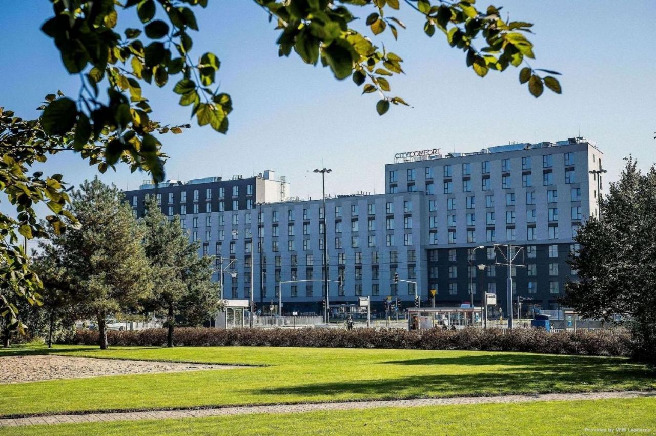 Apartament W Warszawie Dedykowany Parking Podziemny W Cenie, Wifi, Blisko Centrum New Apartment In Warsaw Finished To A High Specification Fitted Out To A High Standard On The 7Th Floor, Wifi, Underground Parking Price Included Εξωτερικό φωτογραφία
