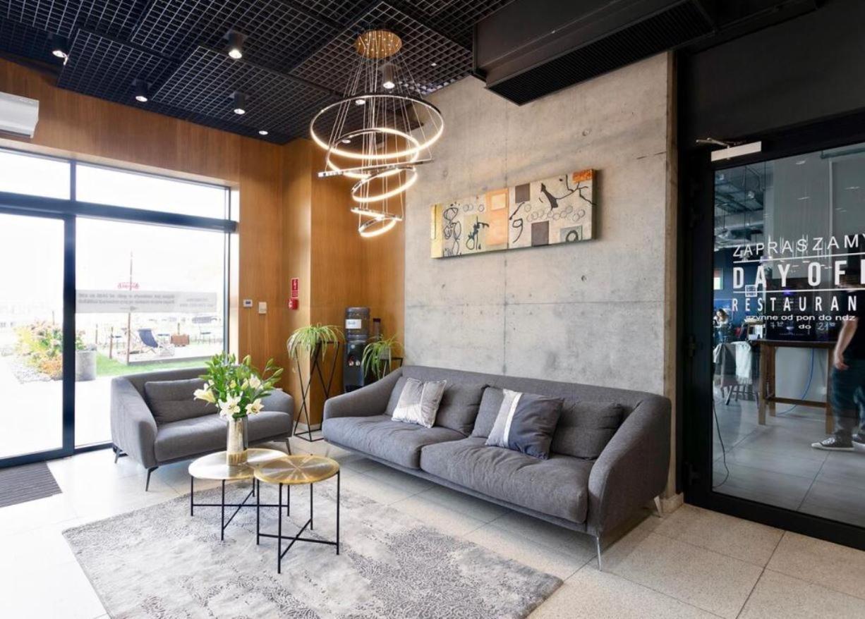 Apartament W Warszawie Dedykowany Parking Podziemny W Cenie, Wifi, Blisko Centrum New Apartment In Warsaw Finished To A High Specification Fitted Out To A High Standard On The 7Th Floor, Wifi, Underground Parking Price Included Εξωτερικό φωτογραφία